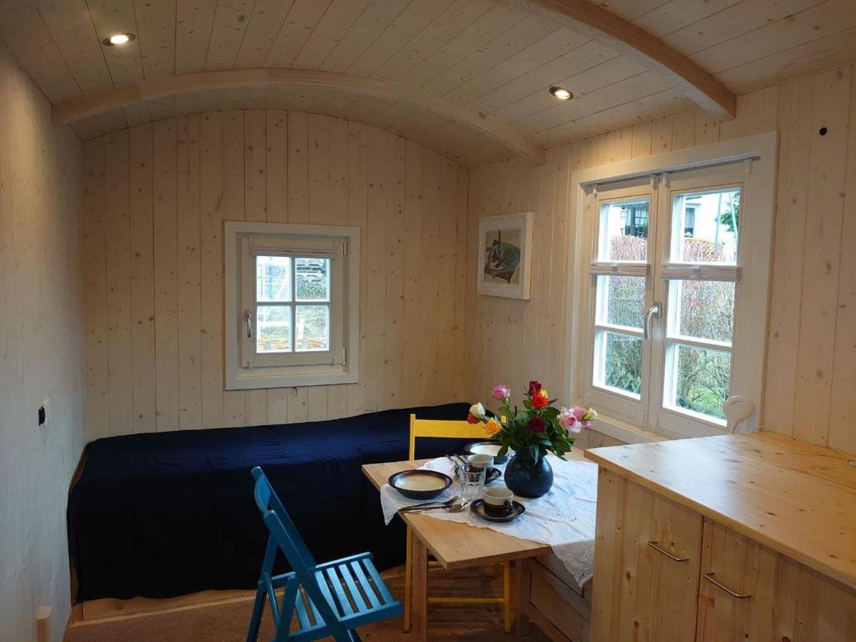 Gemuetliche Gaestezimmer In Einem Neu Sanierten Fachwerkhaus Sachsenheim Exterior photo